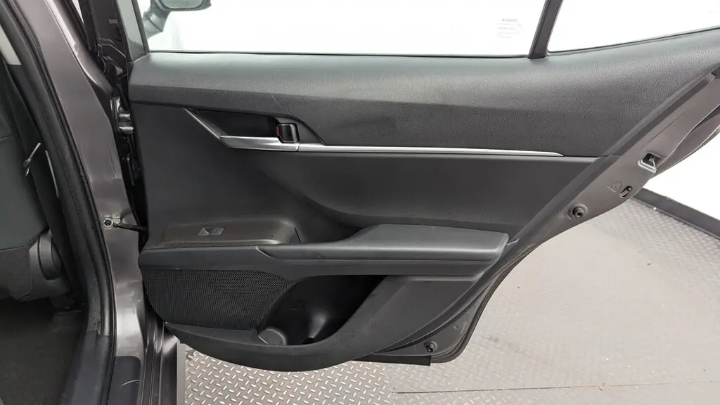 2023 TOYOTA CAMRY HYBRID LE photo 18