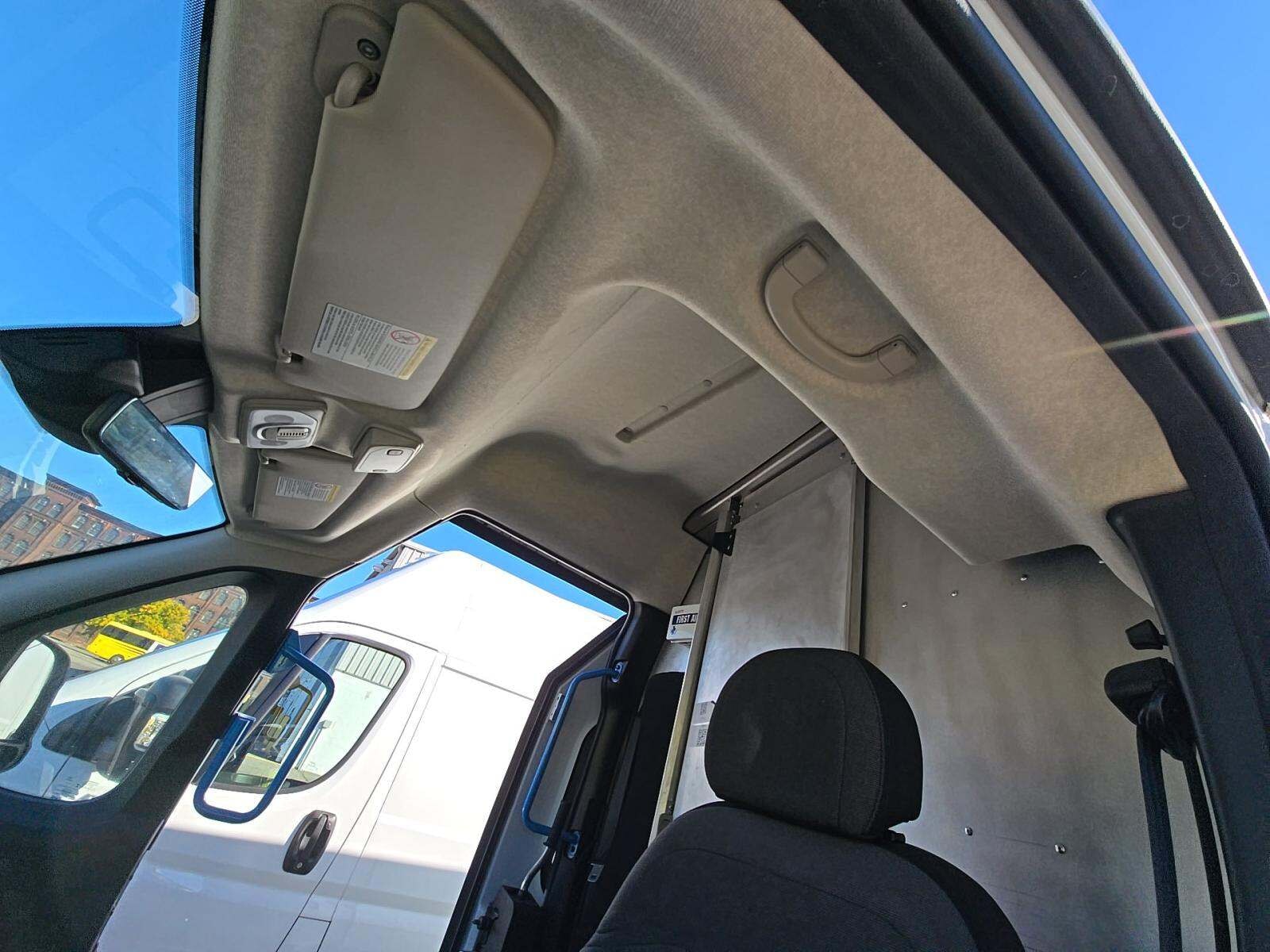 2024 RAM PROMASTER DELIVERY VAN BEV 3500 photo 11