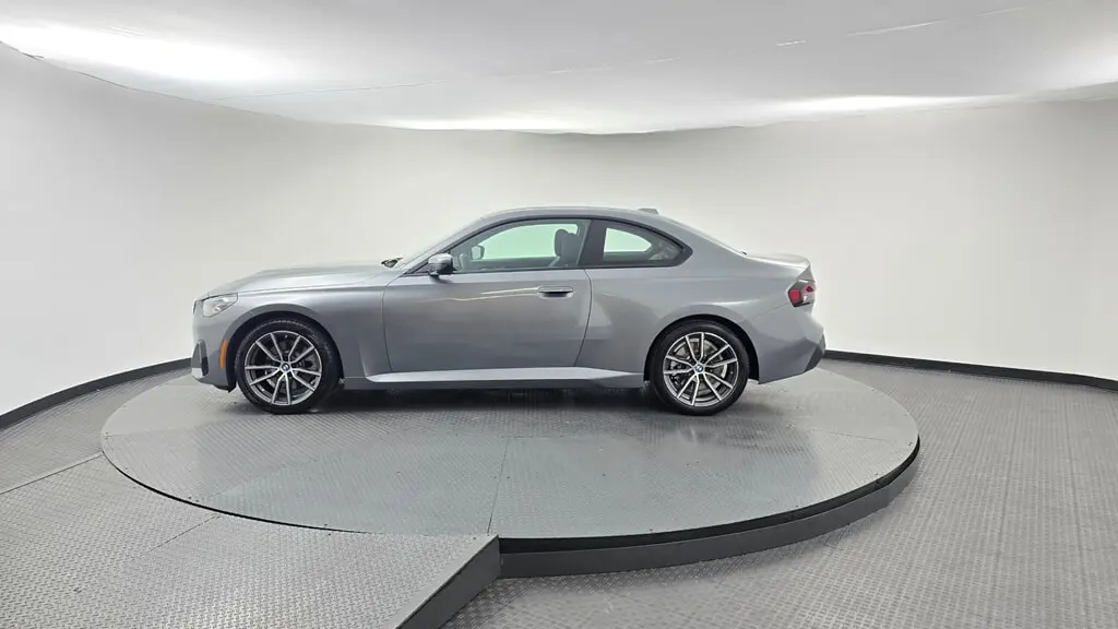 2026 BMW 2 SERIES 230I XDRIVE photo 2