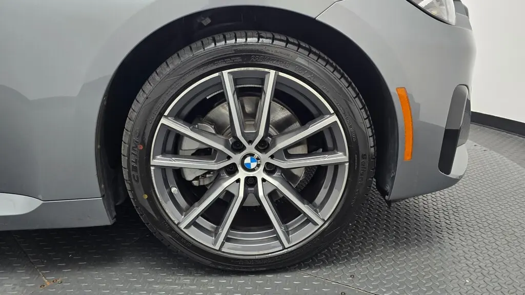 2026 BMW 2 SERIES 230I XDRIVE photo 32