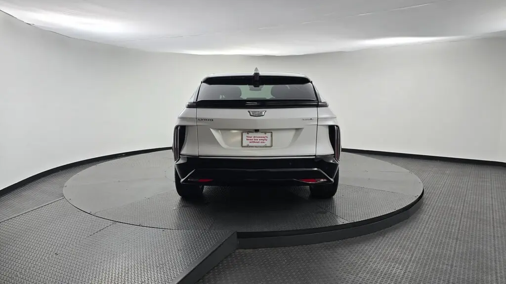2024 CADILLAC LYRIQ TECH photo 6