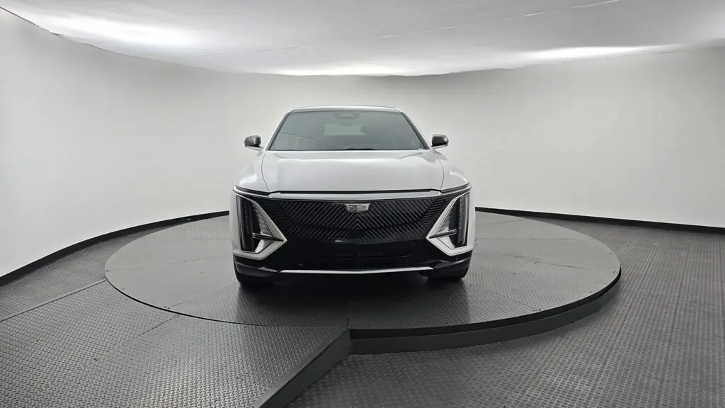 2024 CADILLAC LYRIQ TECH photo 11