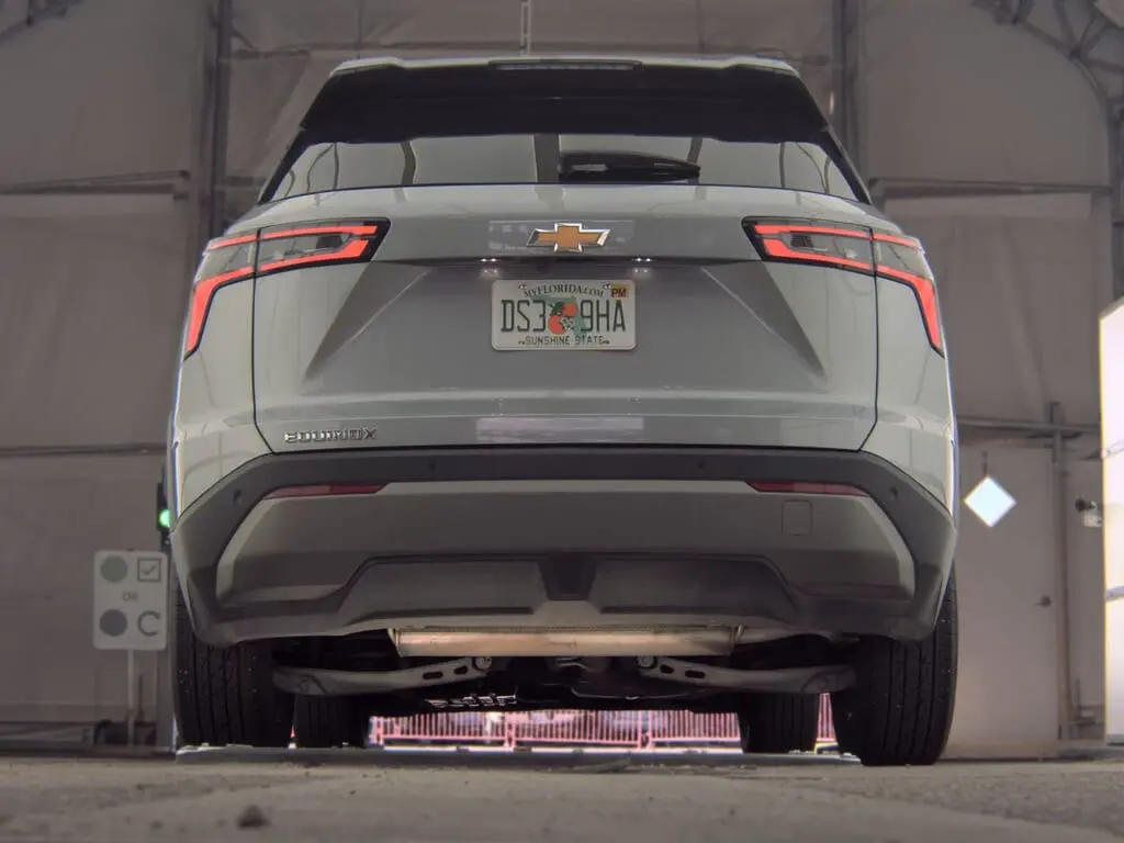 2025 CHEVROLET EQUINOX FWD LT photo 8