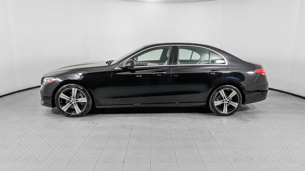 2025 MERCEDES-BENZ C-CLASS C 300 photo 2