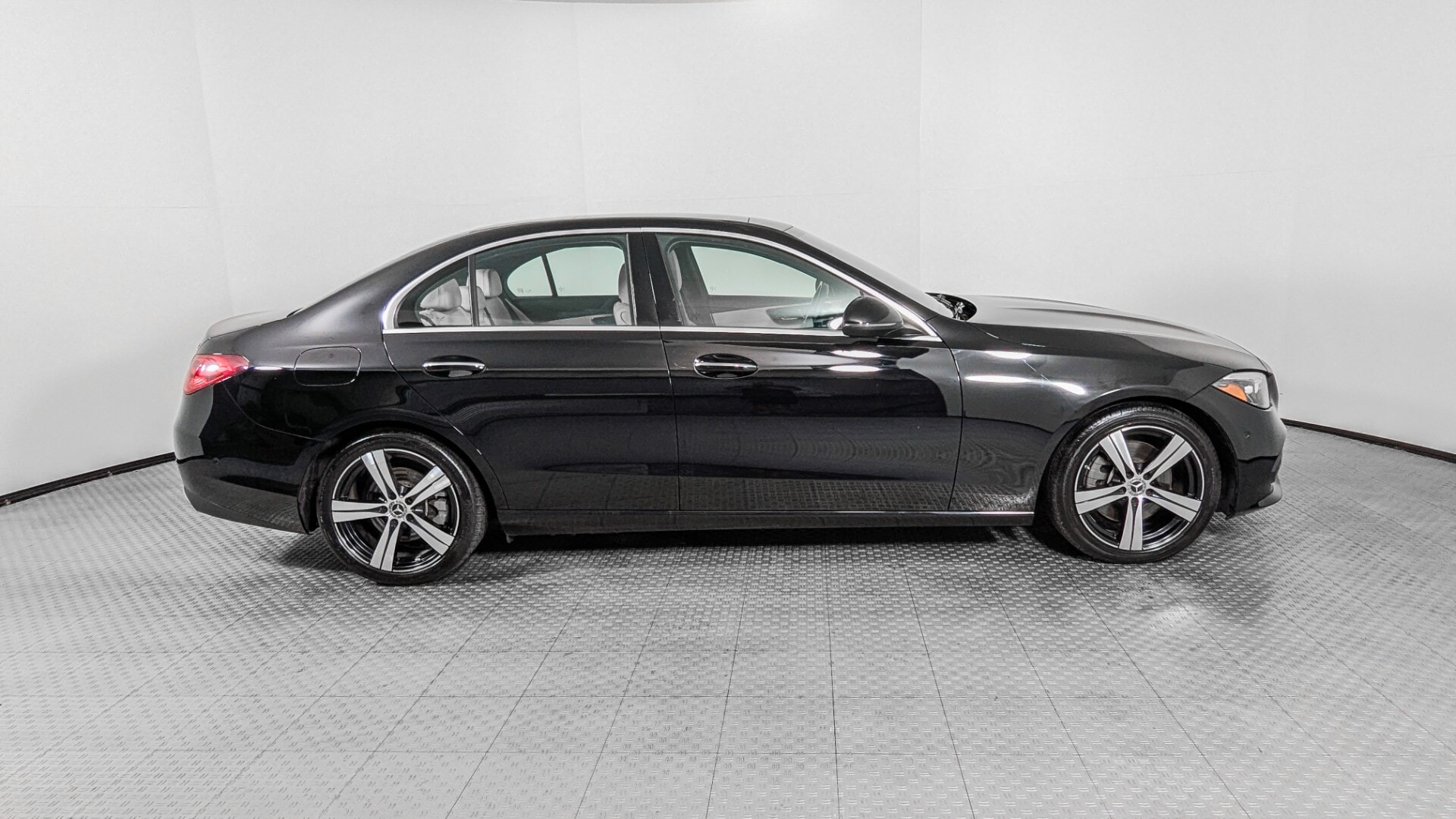 2025 MERCEDES-BENZ C-CLASS C 300 photo 8
