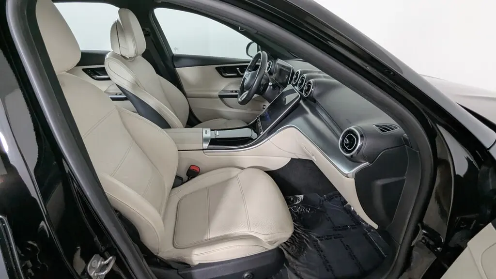 2025 MERCEDES-BENZ C-CLASS C 300 photo 22