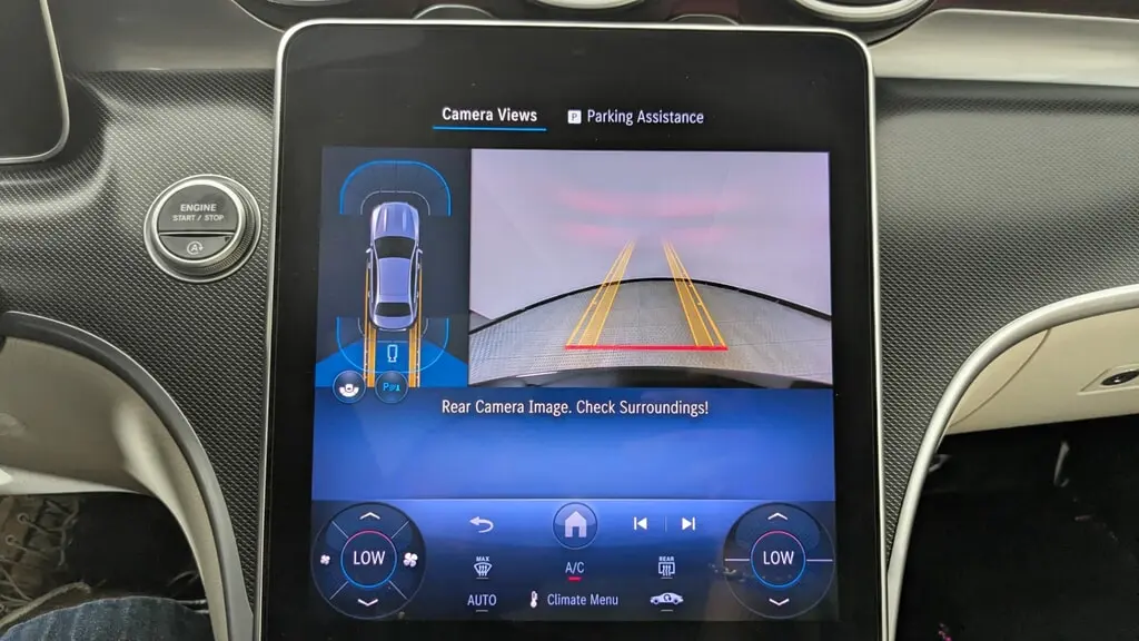 2025 MERCEDES-BENZ C-CLASS C 300 photo 29