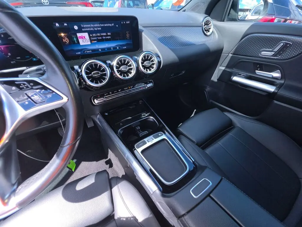 2025 MERCEDES-BENZ GLA GLA 250 photo 13