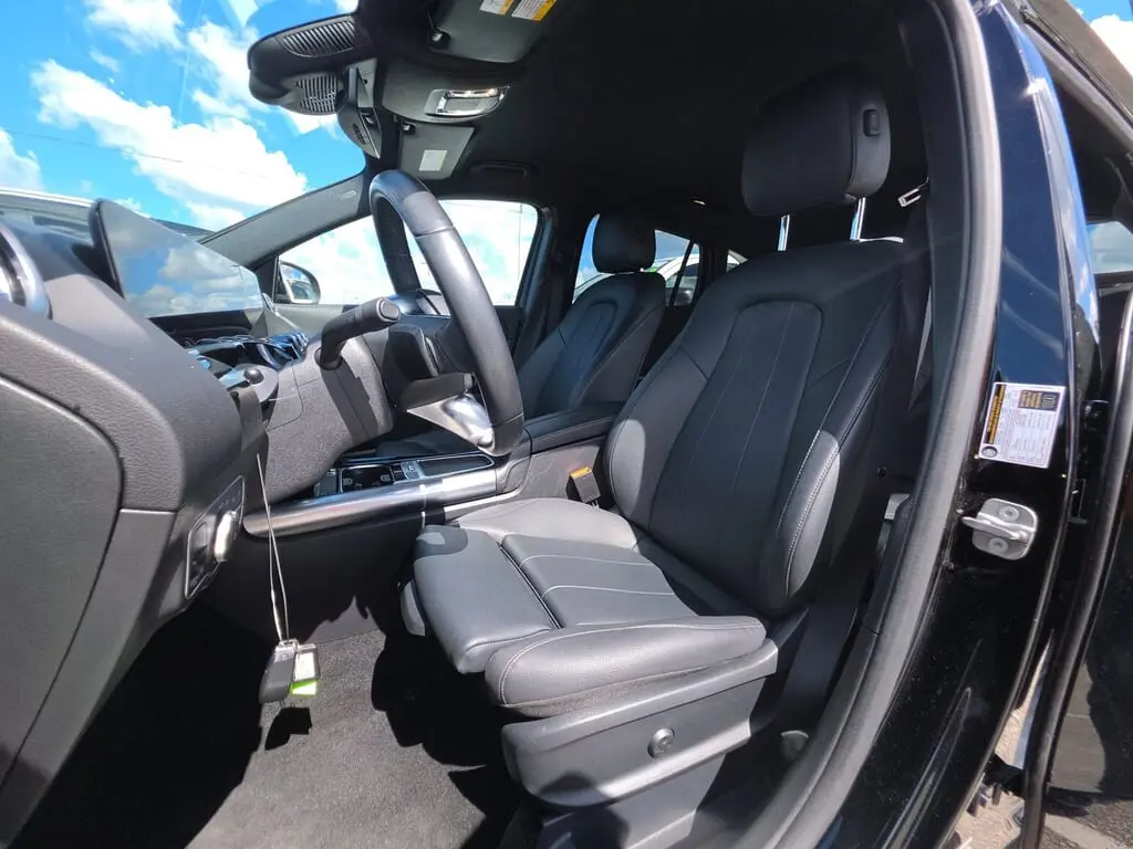 2025 MERCEDES-BENZ GLA GLA 250 photo 10