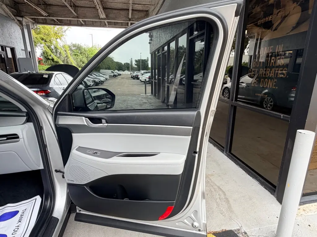 2024 HYUNDAI PALISADE SEL 8P photo 15