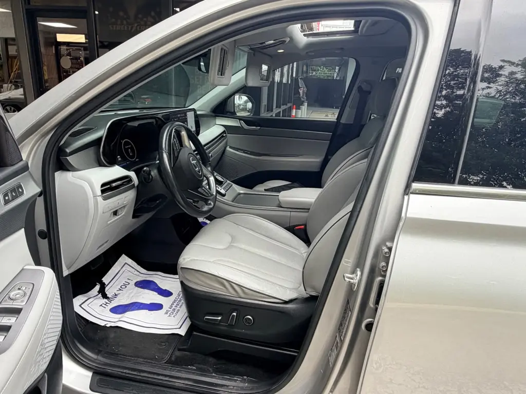 2024 HYUNDAI PALISADE SEL 8P photo 25