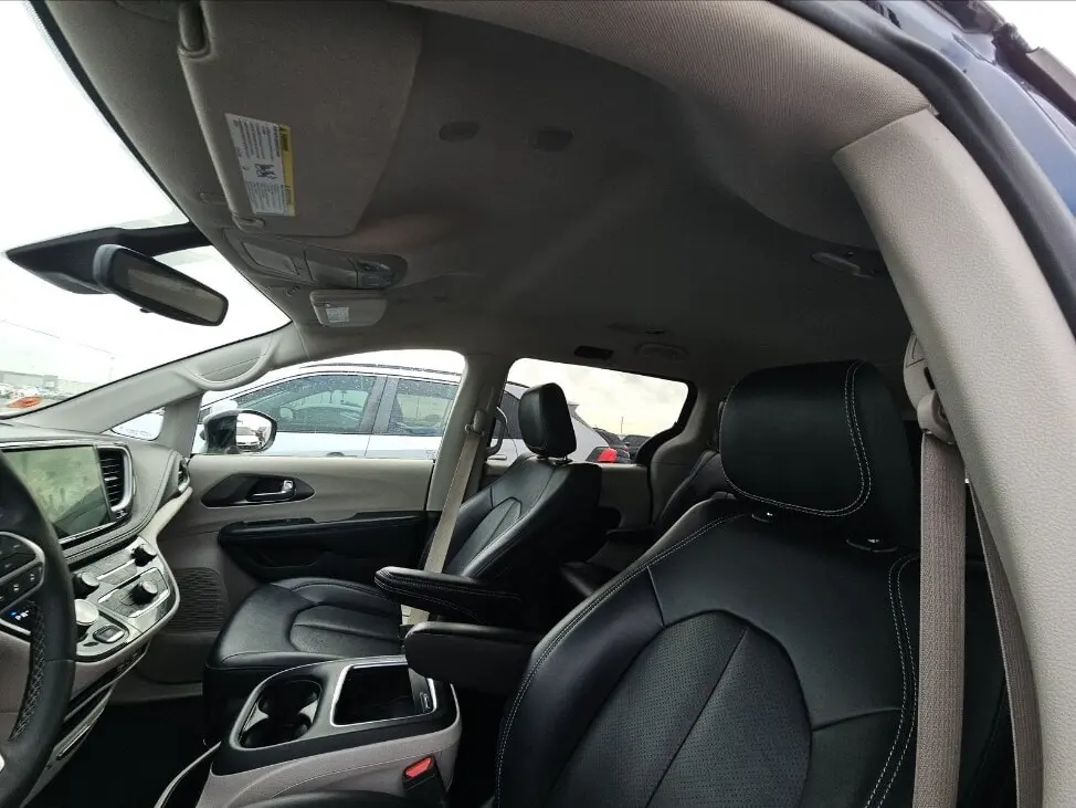 2024 CHRYSLER PACIFICA HYBRID SELECT photo 15