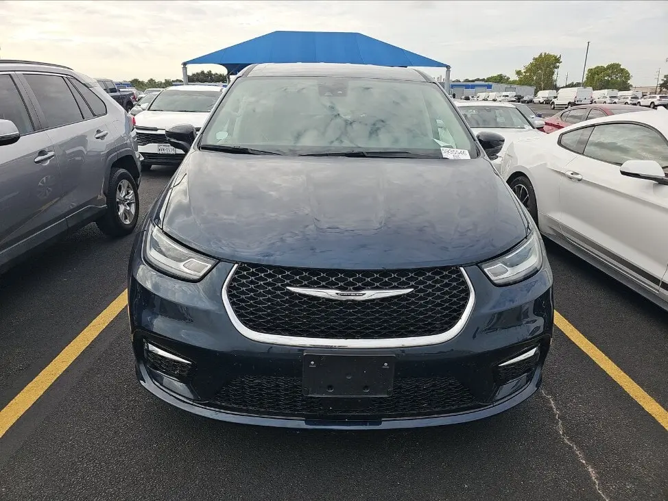 2024 CHRYSLER PACIFICA HYBRID SELECT photo 2