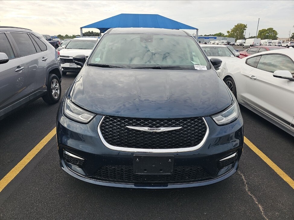 2024 CHRYSLER PACIFICA HYBRID SELECT photo 2