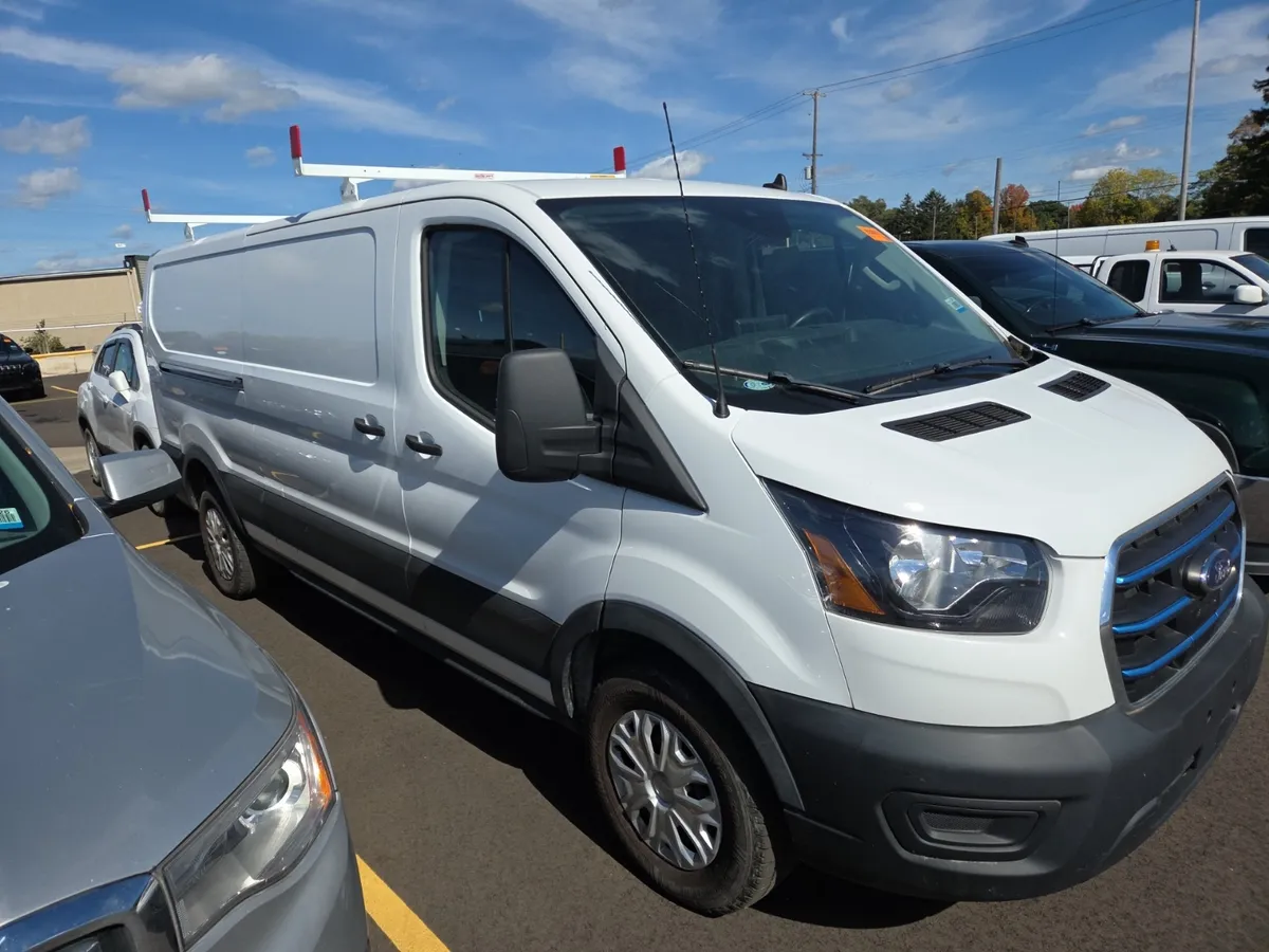 2023 FORD E-TRANSIT photo 3