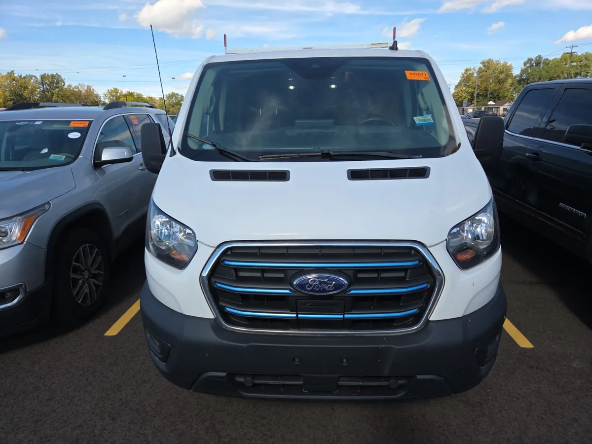 2023 FORD E-TRANSIT photo 15