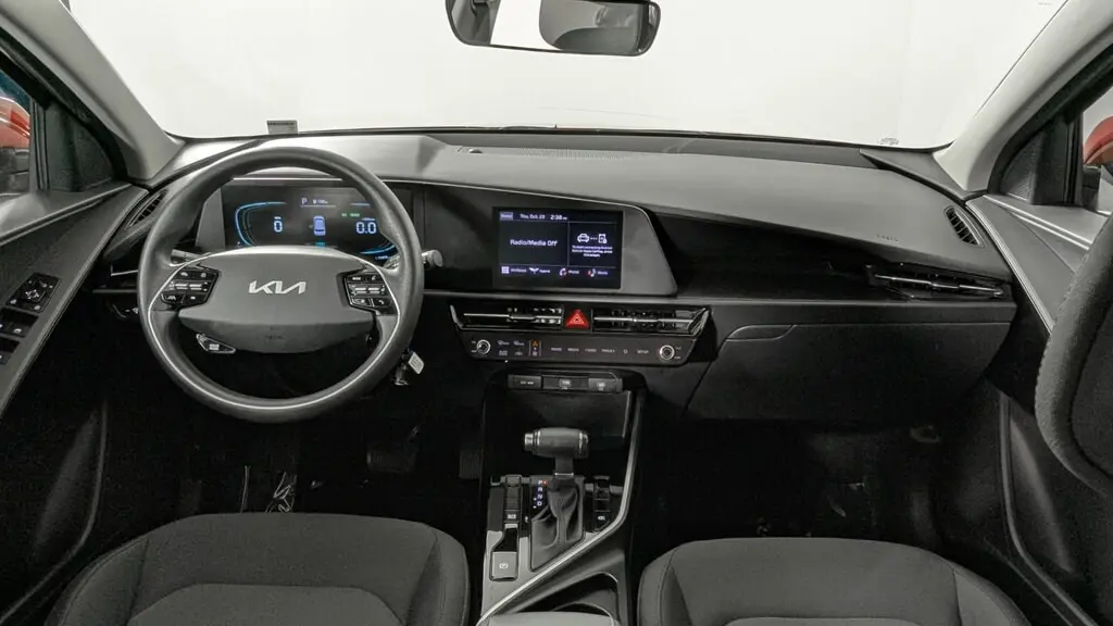 2025 KIA NIRO LX photo 23