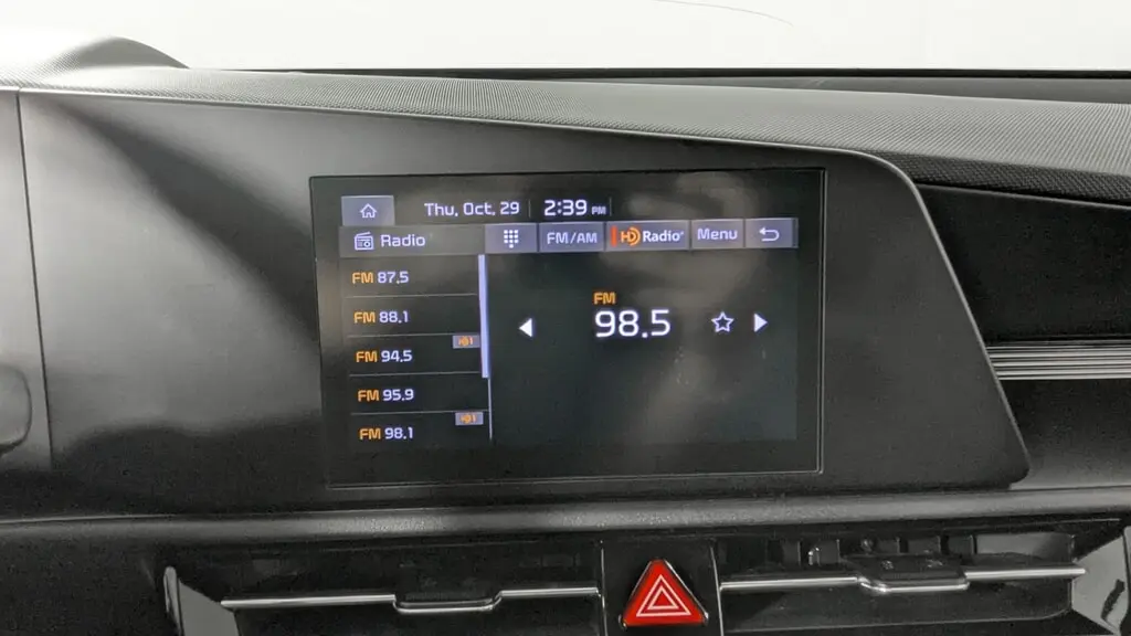 2025 KIA NIRO LX photo 28