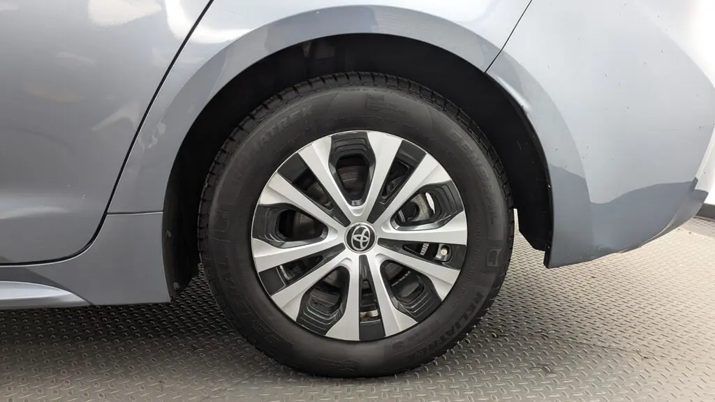 2020 TOYOTA COROLLA HYBRID LE photo 27