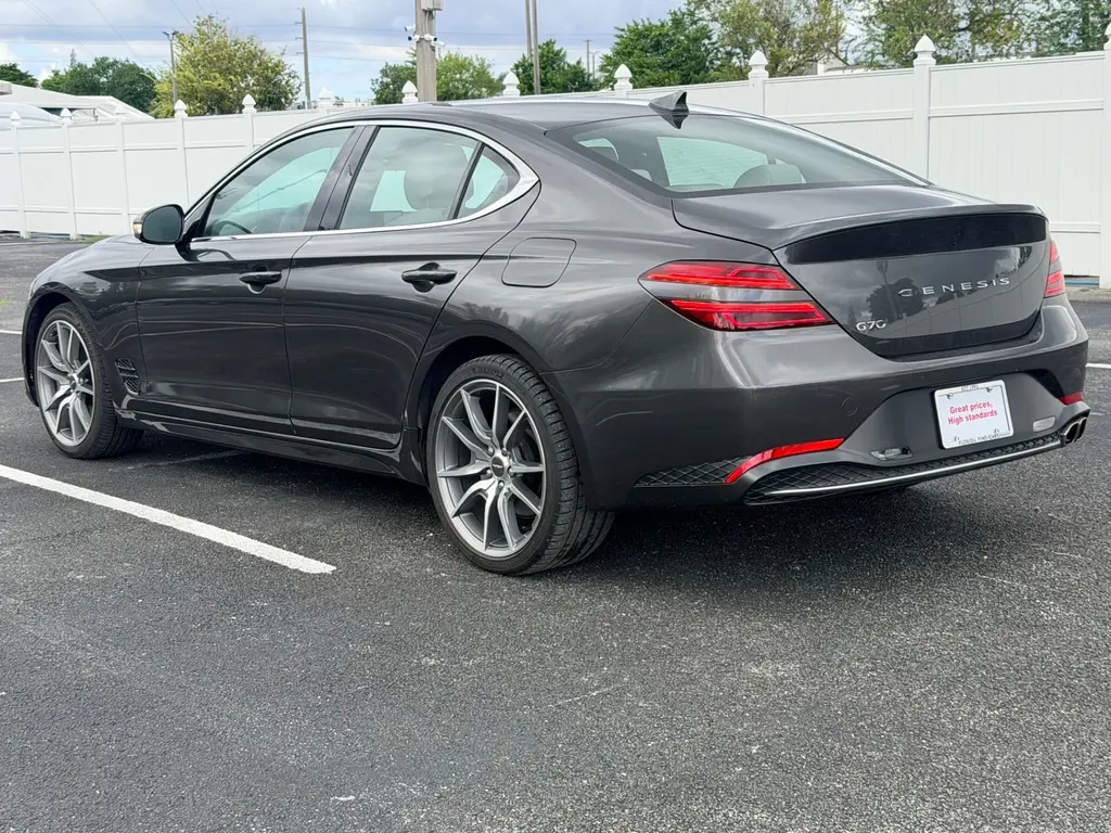 2023 GENESIS G70 2.0T photo 3