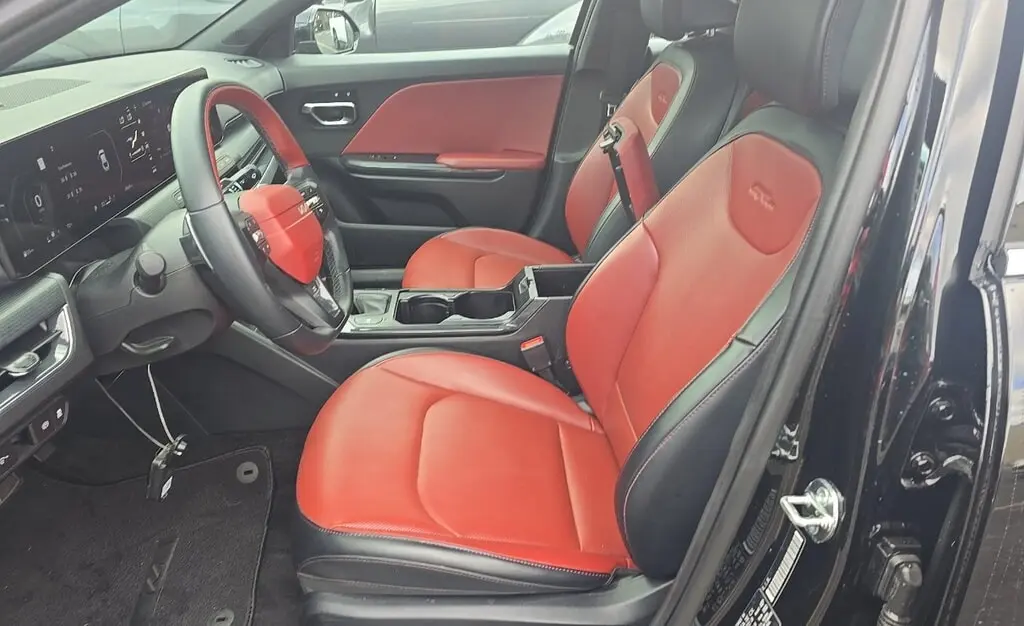 2025 KIA K4 GT-LINE photo 10
