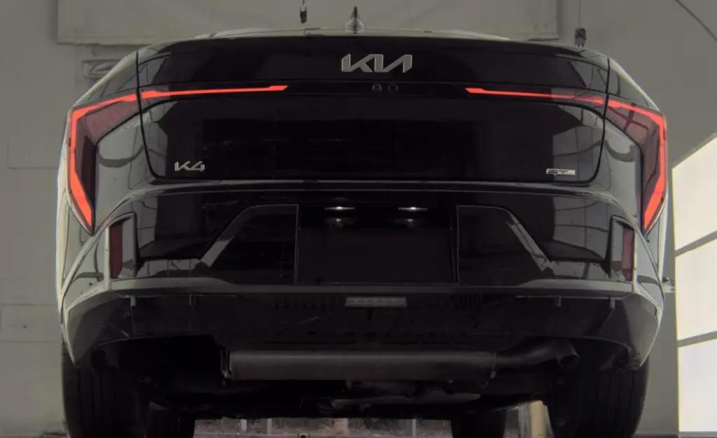 2025 KIA K4 GT-LINE photo 7