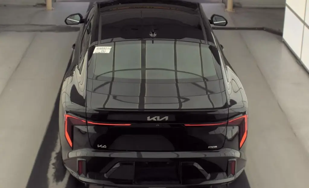 2025 KIA K4 GT-LINE photo 6