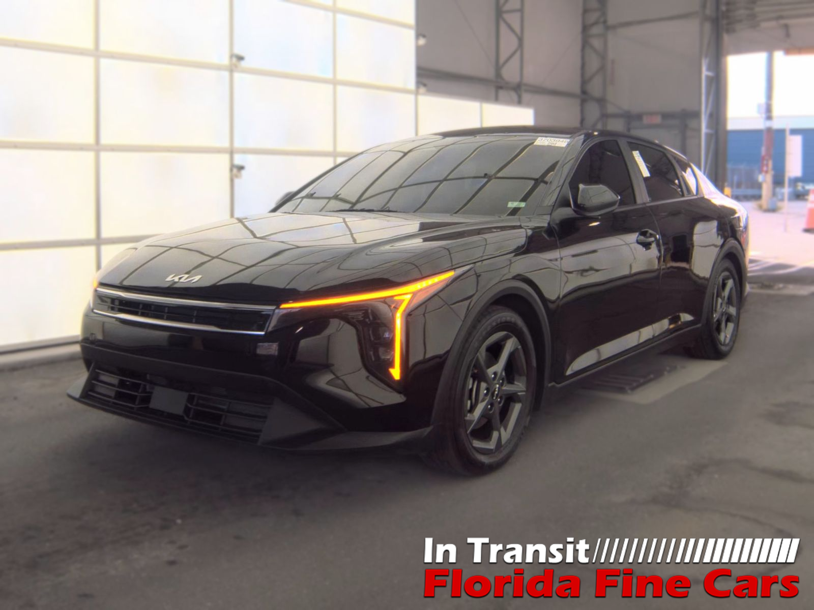 2025 KIA K4 LXS photo 1