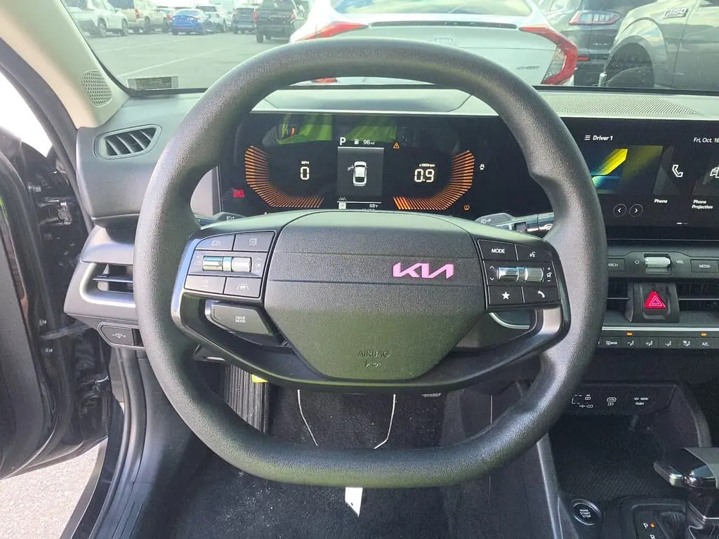2025 KIA K4 LXS photo 9