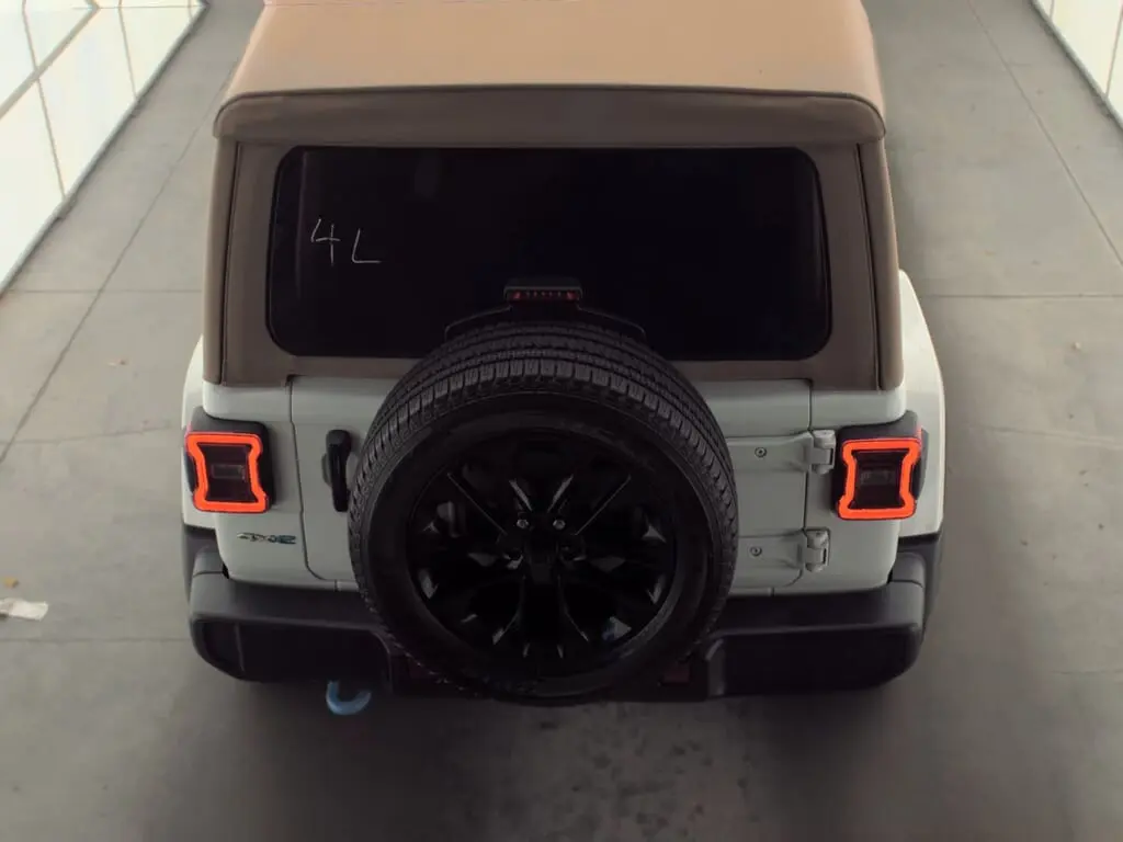 2022 JEEP WRANGLER 4XE UNLIMITED SAHARA photo 5