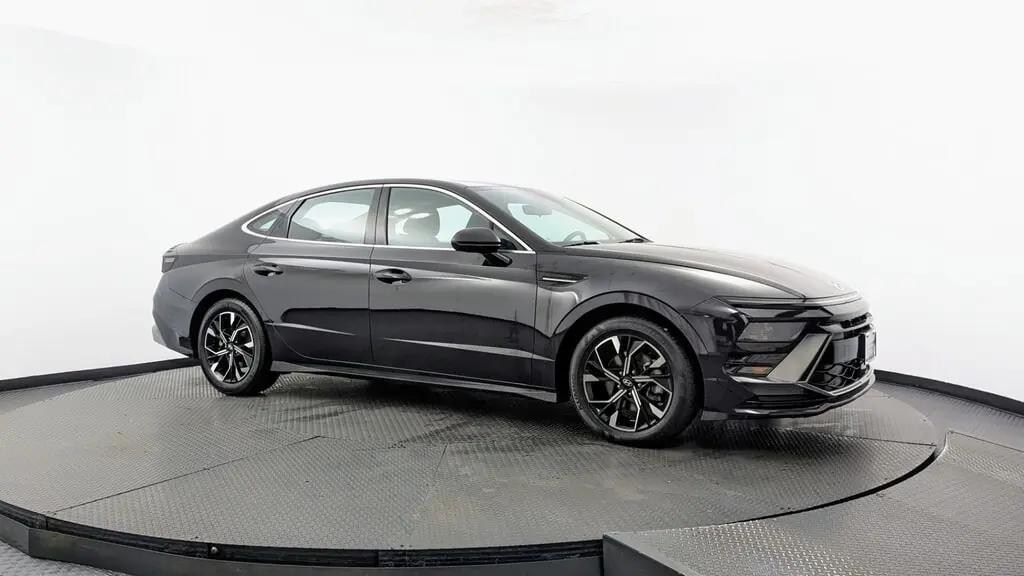2024 HYUNDAI SONATA SEL photo 10