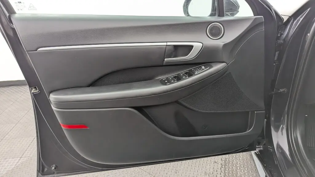 2024 HYUNDAI SONATA SEL photo 12