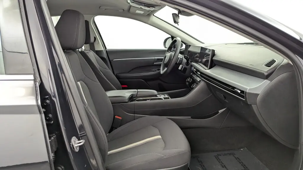 2024 HYUNDAI SONATA SEL photo 21