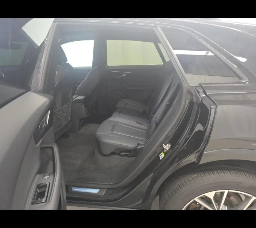 2023 AUDI Q8 PREMIUM photo 13