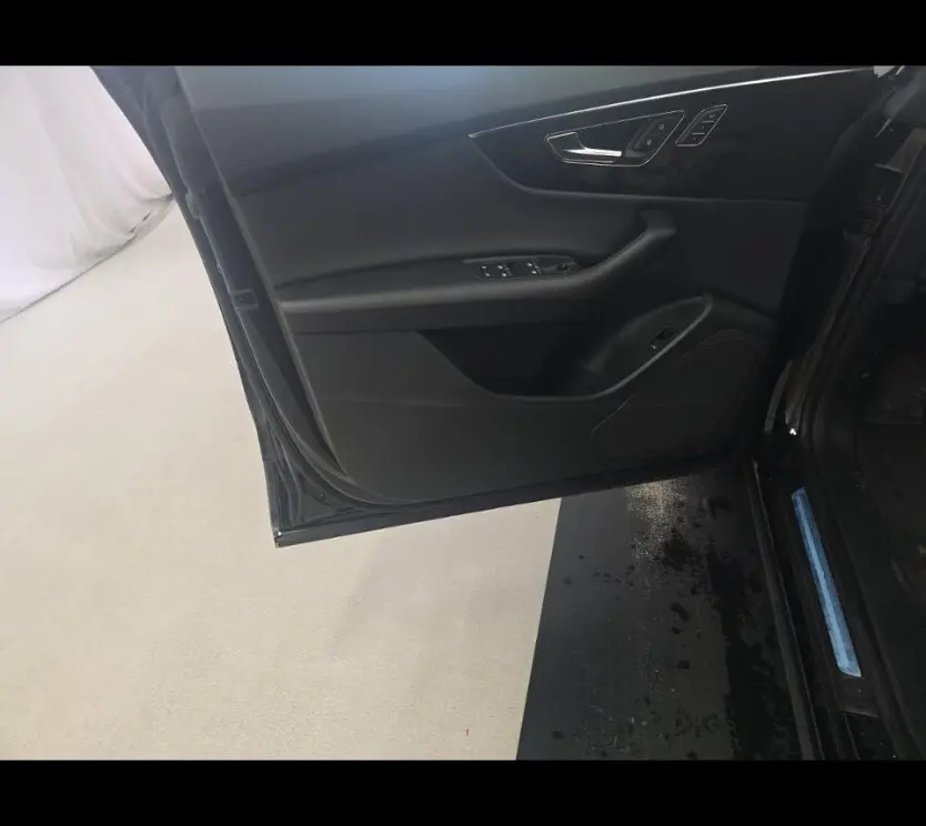 2023 AUDI Q8 PREMIUM photo 18