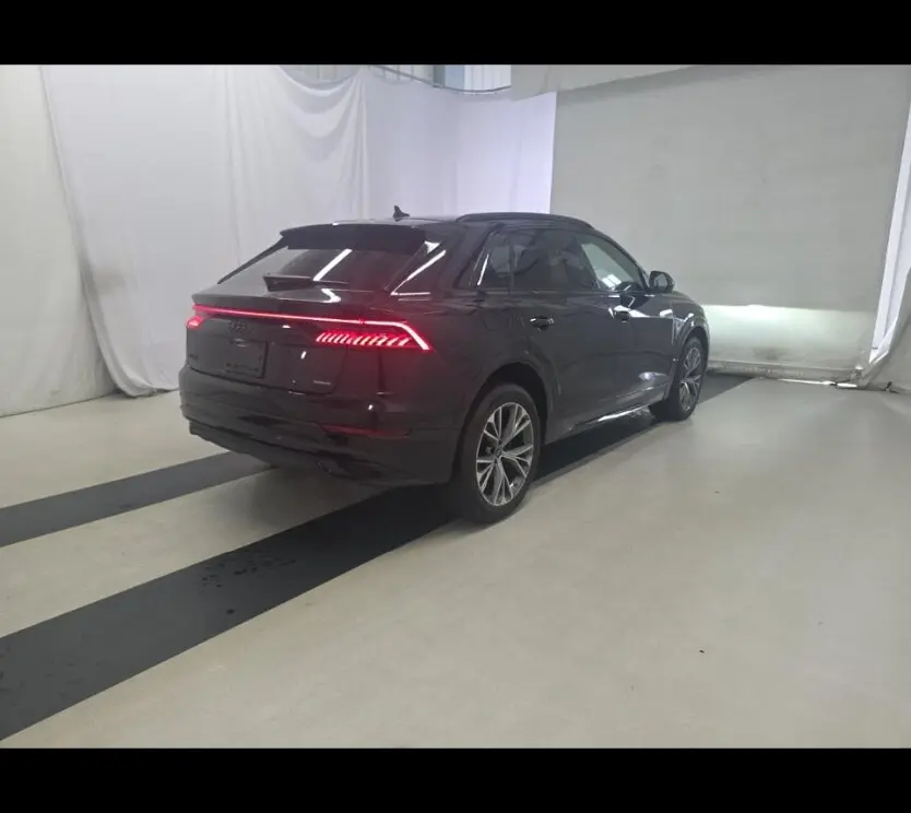 2023 AUDI Q8 PREMIUM photo 3