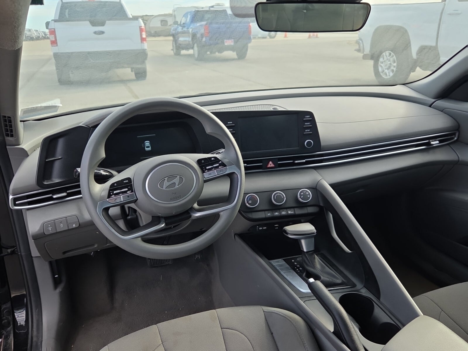 2026 HYUNDAI ELANTRA SE photo 8