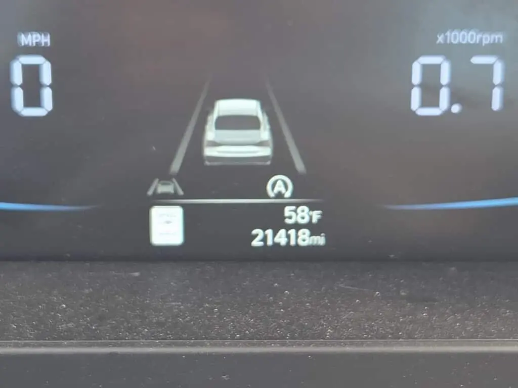 2026 HYUNDAI ELANTRA SE photo 11