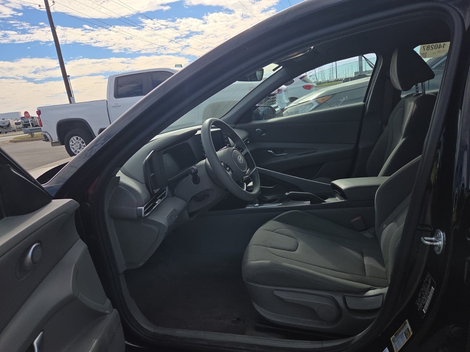 2026 HYUNDAI ELANTRA SE photo 10