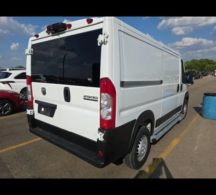 2025 RAM PROMASTER TRADESMAN photo 3
