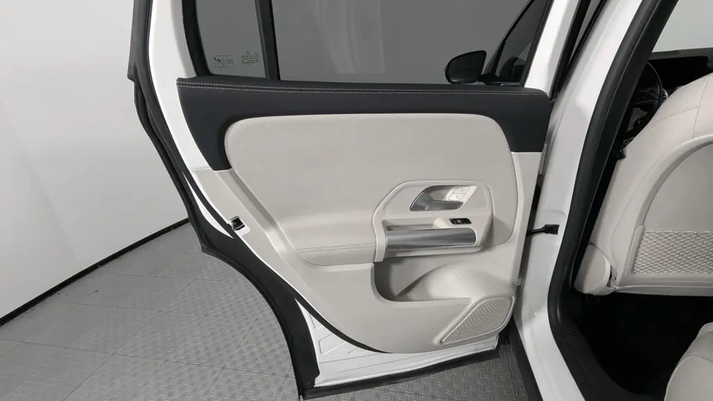 2025 MERCEDES-BENZ GLA GLA 250 photo 15