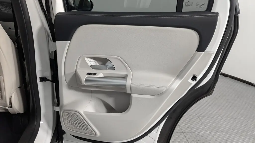 2025 MERCEDES-BENZ GLA GLA 250 photo 18