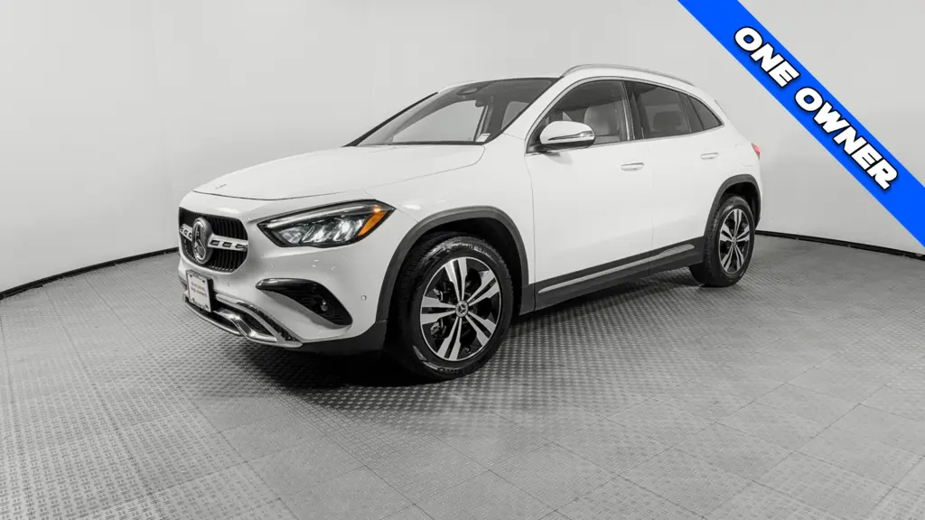 2025 MERCEDES-BENZ GLA GLA 250 photo 1