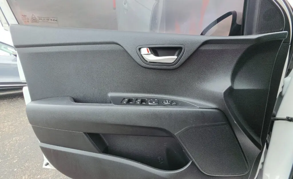 2023 KIA RIO S photo 16