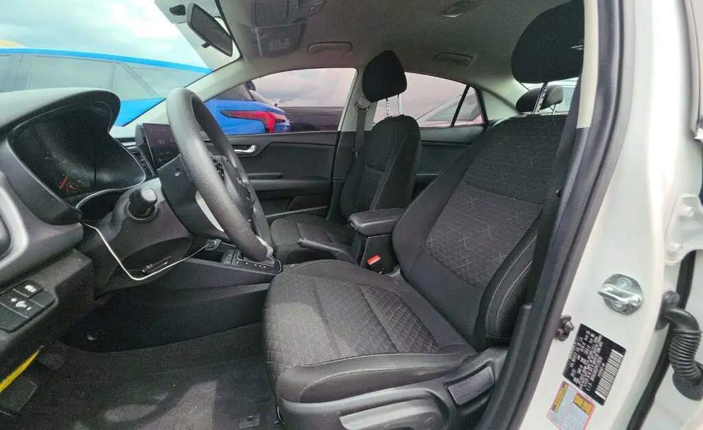 2023 KIA RIO S photo 10
