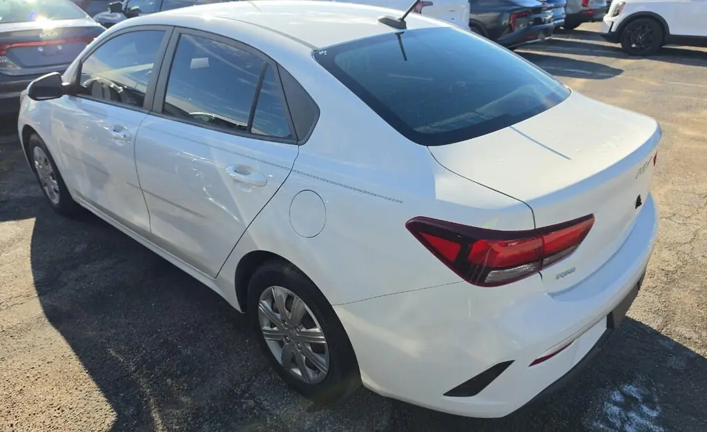 2023 KIA RIO S photo 5