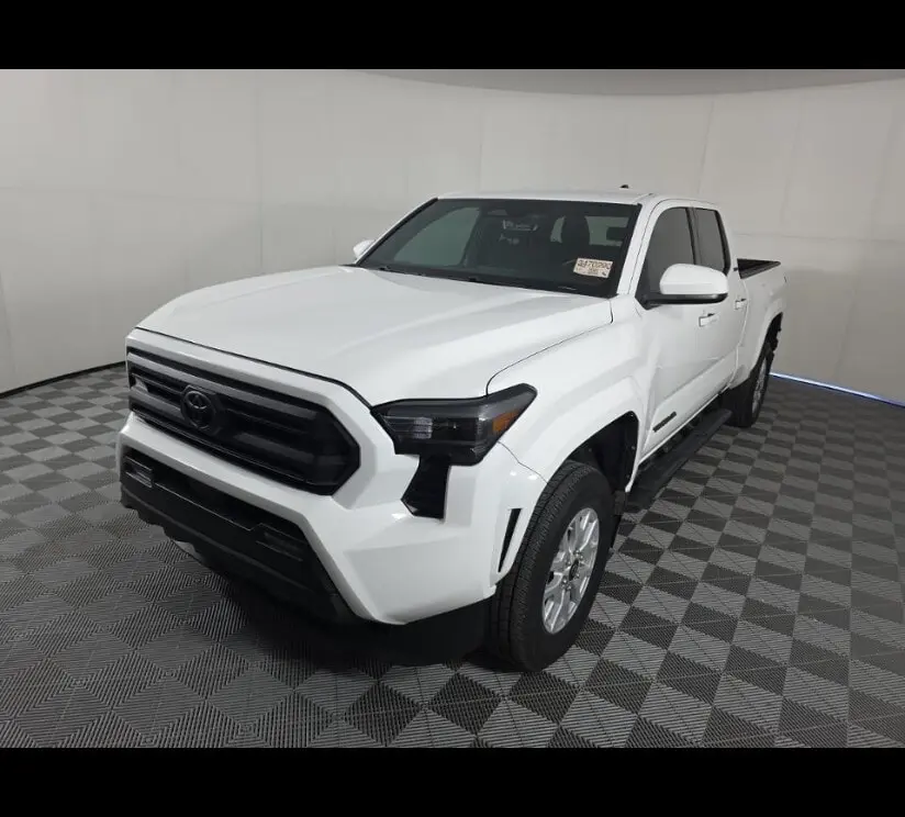 2024 TOYOTA TACOMA 2WD SR5 photo 2