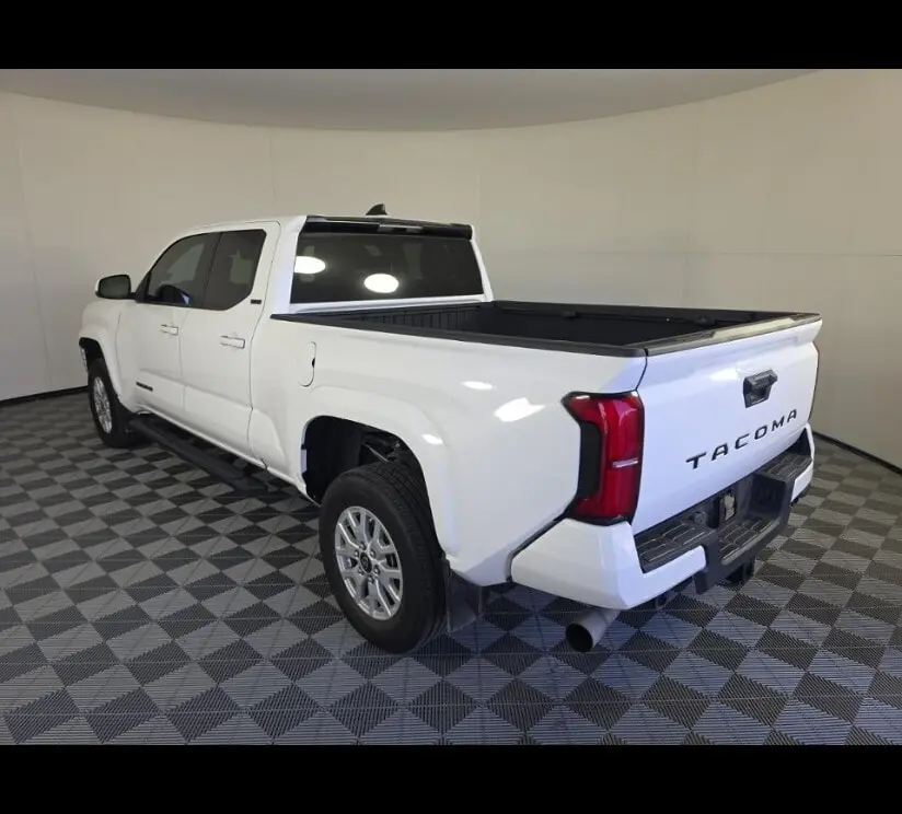 2024 TOYOTA TACOMA 2WD SR5 photo 27