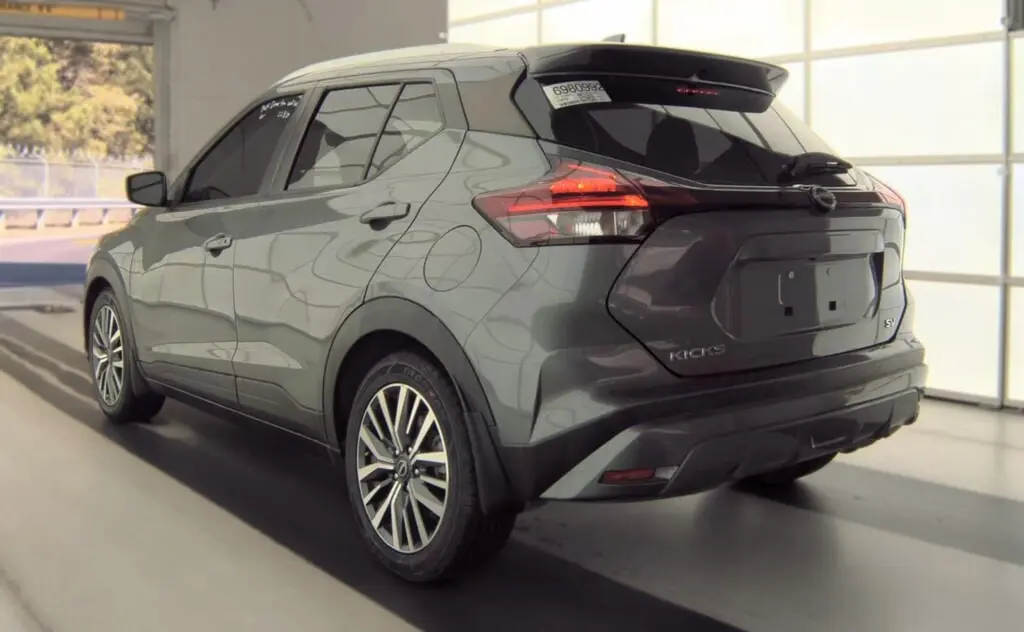 2022 NISSAN KICKS SV photo 5