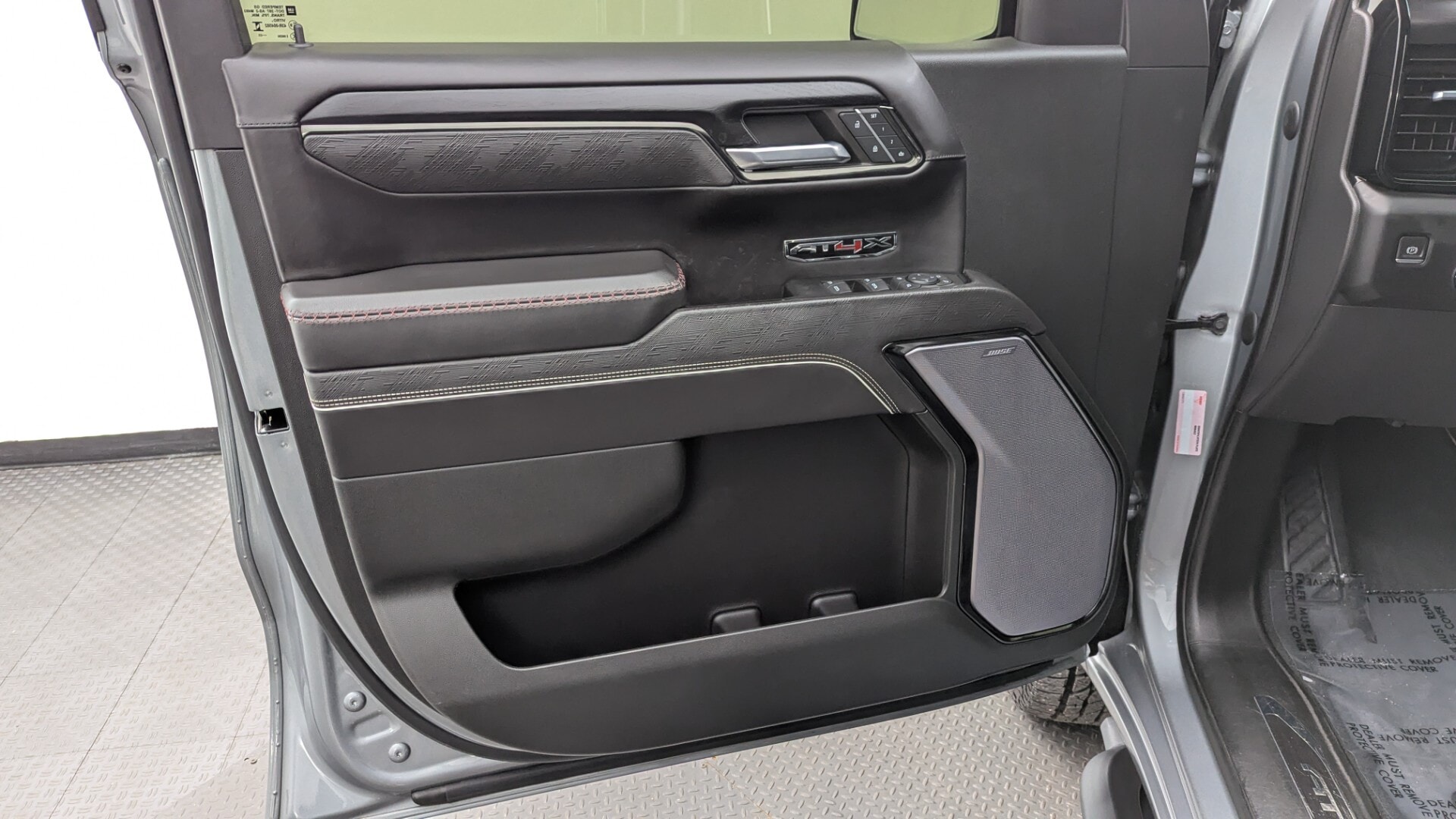 2023 GMC SIERRA 1500 AT4X photo 12